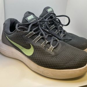 Fantastic Condition Nike Lunarlon Running Shoes